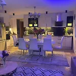 Villa Segny Apartamento *